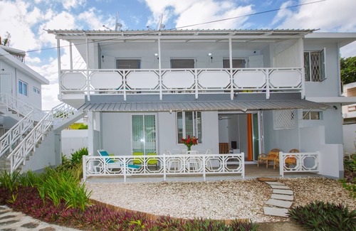 Trou aux Biches House | Nautile: Lovely garden side apartment on Trou aux biches beach