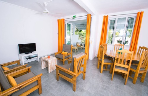 Trou aux Biches House | Nautile: Lovely garden side apartment on Trou aux biches beach
