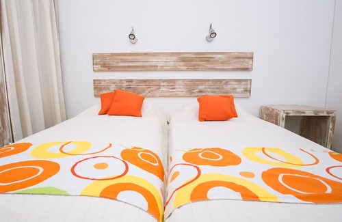 Trou aux Biches House | Nautile: Lovely garden side apartment on Trou aux biches beach