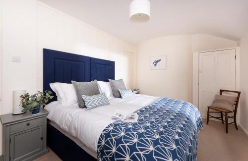 Port Navas House | Navas Nook