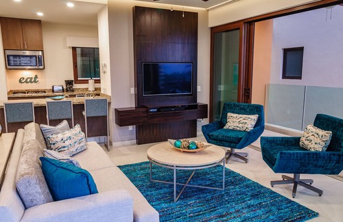 Emiliano Zapata Condo | Nayri 501 - Ocean View - Wrap-around Balcony in Zona Romantica