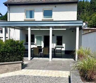 Adenau House | NBRingNest - Ferienhaus am Nürburgring in Adenau