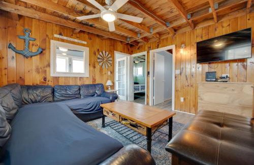 York Beach House | Near Beach and Downtown York Cottage with Yard!