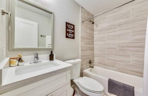 Old East Dallas Apartment | Near Downtown Dallas - The Dapper Charm
