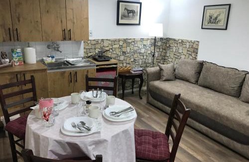 Vozdovac Apartment | Near Highway free parking apartment