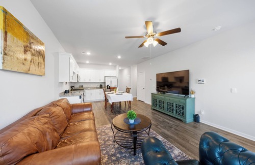 Graniteville House | Near I-20, located within walking distance of Starbucks, Arby's, and many others