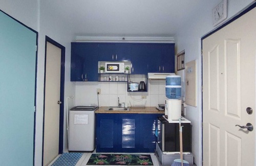 San Dionisio Condo | Near NAIA Manila Airport, "Budget No Frills" Condo, 4km to NAIA, 10L