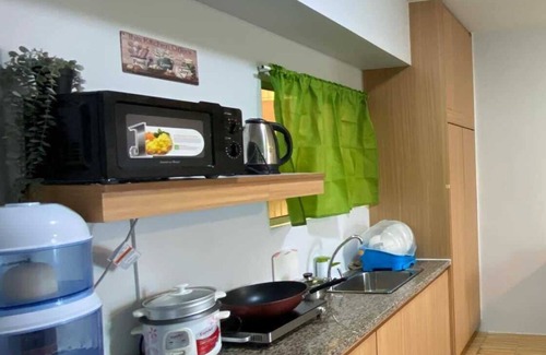 San Dionisio Apartment | Near NAIA Manila Airport, "Budget Studio Condo", 4km to NAIA, 11P