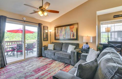 Indian Point Apartment | Near Silver Dollar City! Condo with Hot Tub and Lake