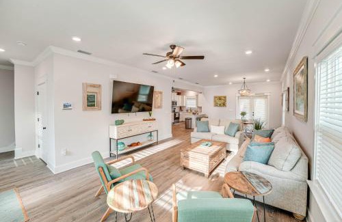 Carrabelle House | Near State Parks Carrabelle Home with Beach Access!