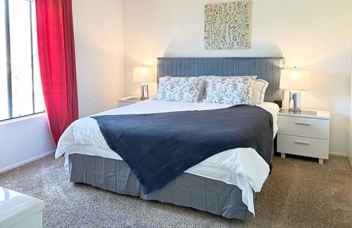 Rowland Heights Apartment | Near to Disneyland 20 minutes 2 bedrooms &2 bath apt