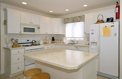 Avalon Condo | Neat and clean Seasonal rental