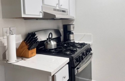 Riverside House | Need a Place to Stay? We’ve Got You