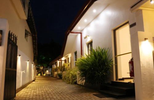 Arunagiri Nagar Resort | Neem Tree House, Trincomalee