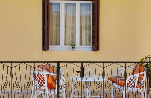 Paradisi House | Nefeli s Private House Near Airport