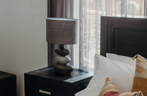 Nelson Bay Hotel | Nelson Palms Motel