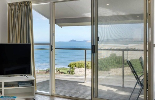 Port Elliot Apartment | Neptune - 2/4 Hutton St Port Elliot