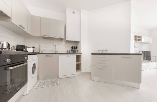 Sestri Levante Apartment | Nerissa house two minutes walk from the beach 5 minutes from the station x 5 lands