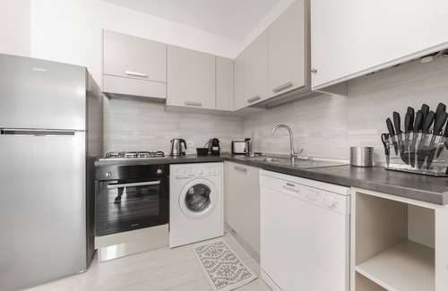 Sestri Levante Apartment | Nerissa house two minutes walk from the beach 5 minutes from the station x 5 lands