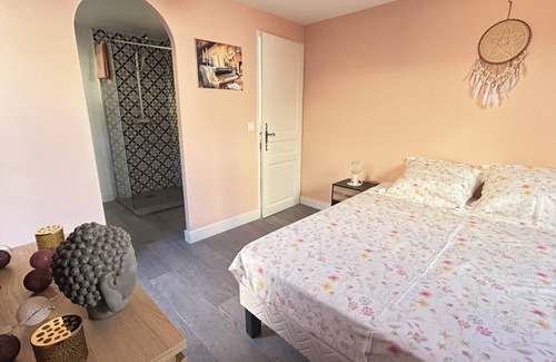 Tourette-du-Chateau Bed & Breakfast | Nestled in a haven of tranquillity in the Préalpes d'Azur regional park.