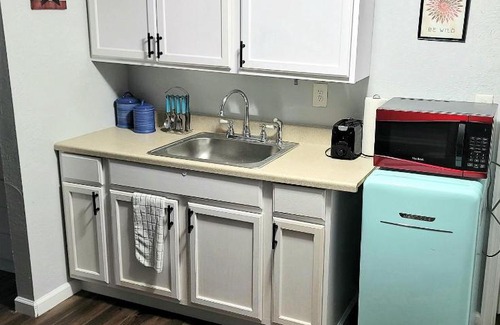 Fentress Apartment | Nestled In The Country Apt 1