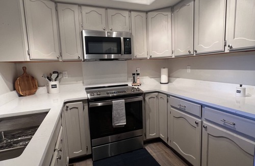 Flagstaff Condo | Nestled in the heart of all your outdoor adventures from hiking to skiing.