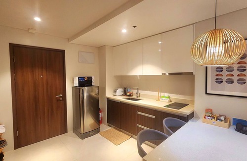 Maribago Apartment | Nestled inside a quiet seaside resort complex in Mactan Cebu.