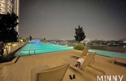 Cheras Apartment | Netizen Couple Suite Balcony MRT #21