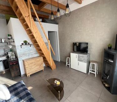 Premnitz Apartment | NEU! Ferienwohnung Havel-Biene