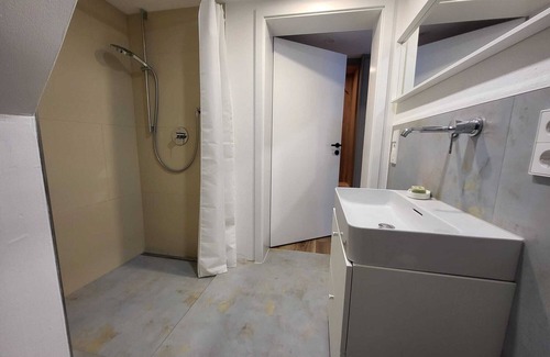 Old Town Apartment | Neu Saniertes Appartement in der Historischen Stadt Nördlingen