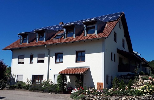 Sinzing Apartment | Neue Ferienwohnung (28qm) mit Wohn-Schlafraum für 2 Personen