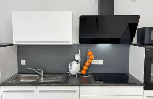 Luxem Apartment | Neue Wohnung für 4 Küche Terrasse