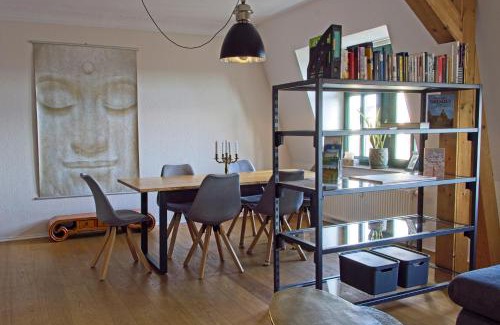 Outer Neustadt Apartment | Neustadt-Aussicht - große Wohnung mit Balkon