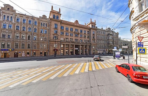 Ligovka Yamskaya Apartment | Nevsky Prospect 107