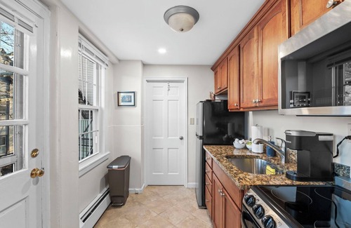 Salem Apartment | NEW 1BR on Salem Common l Steps to Witch Museum and Downtown l Fenced in Yard