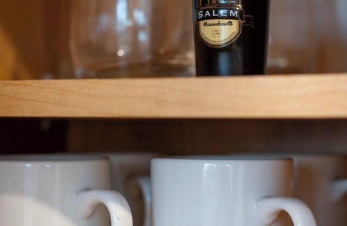 Salem Apartment | NEW 1BR on Salem Common l Steps to Witch Museum and Downtown l Fenced in Yard