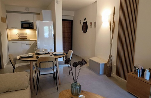 Pianotolli-Caldarello Apartment | New 2-4 pers apartment with loggia -Heated pool- seaside- near Bonifacio