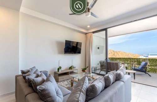 Libertad House | New 2 BR Condo with Private Terrace - BBQ
