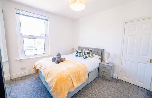Adamsdown House | New 2BR Home Comfy and Spacious