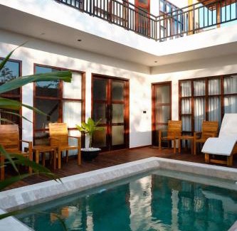 Kuta House | NEW 3 Bed Villa in Kuta with Pool, Terrace & Day Bed