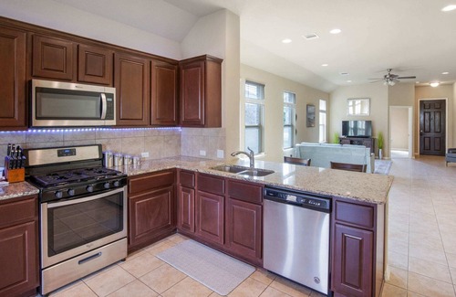 Round Rock House | New! 3-BR Home - Yard, Patio, & Parking - Sleeps 6