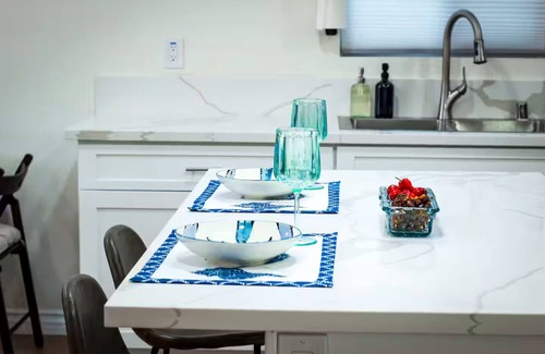 North Clairemont House | NEW! 4BR House -Pool, Jacuzzi, Outdoor Kitchen, AC