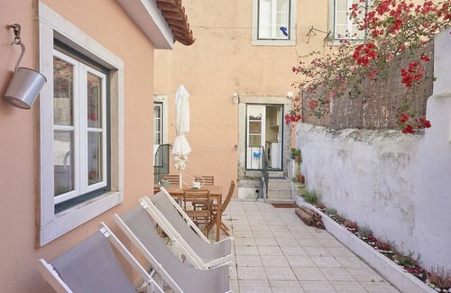 Alfama House | NEW! Amazing Aparment with Lovely Terrace in Historical Lisbon