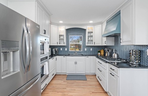 Independence House | New and Inviting in Independence