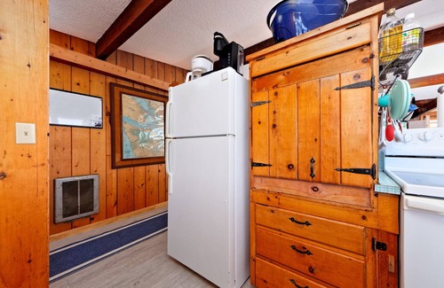 Mason County House | NEW! Annas Bay Beach House on Hood Canal, WIFI, AC