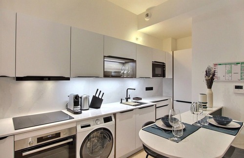 Grenelle Apartment | New Apt - Eiffel Tower - 1 BR with patio and AC