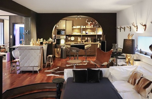 Munchen District House | New ✨: Artist's house with chalet and terrace 15 minutes from Munich city center