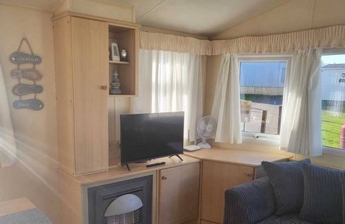 Dymchurch Apartment | New Beach Holiday Park, Dymchurch, Milly's Place
