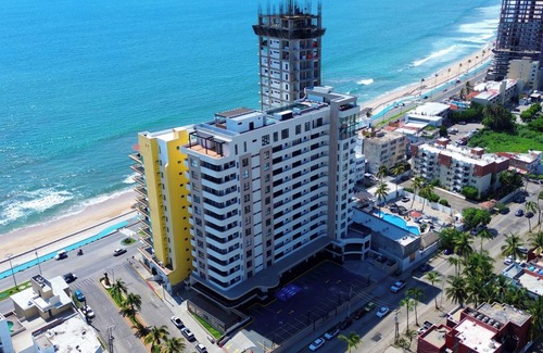 Mazatlan Apartment | NEW beachfront apartment in Mazatlan fully furnished and equipped.