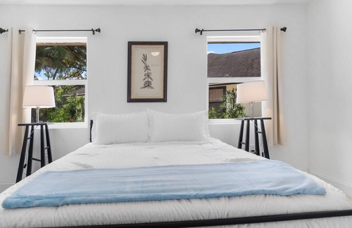 Jupiter Farms Bed & Breakfast | New Beautiful Country Retreat with Luxury Finishes